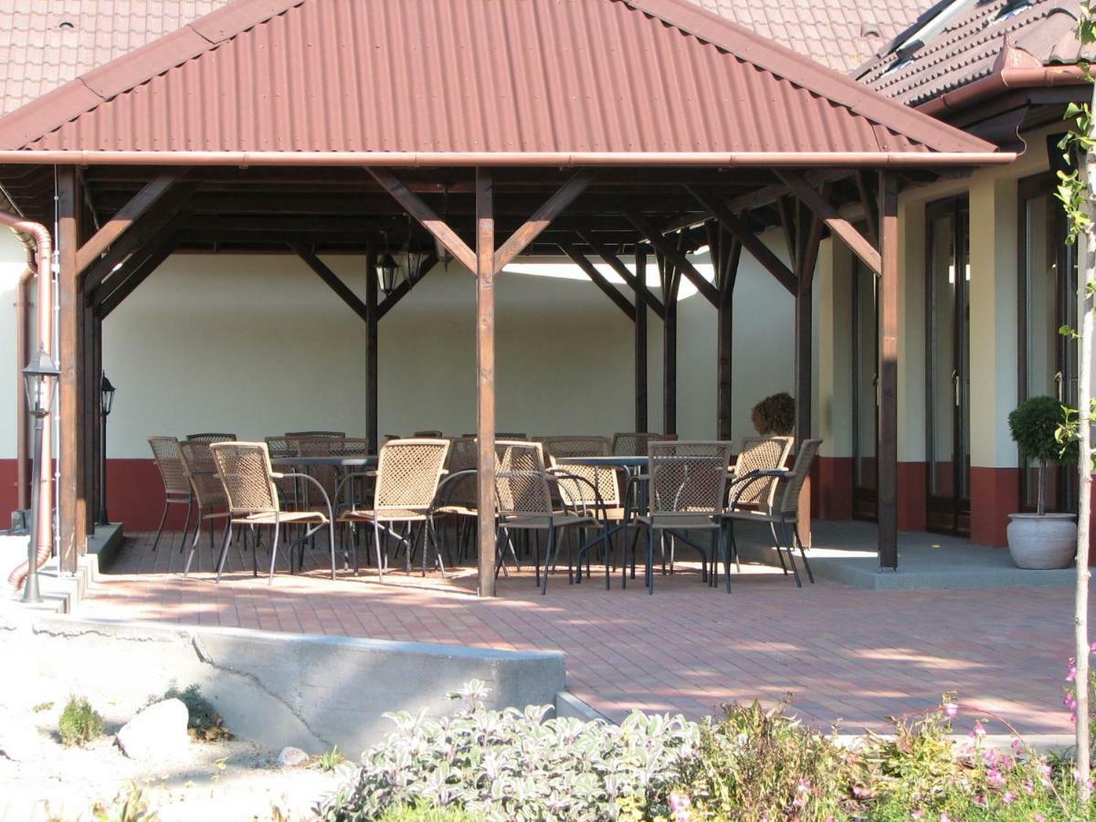Hotel Fortuna Davod Exterior photo